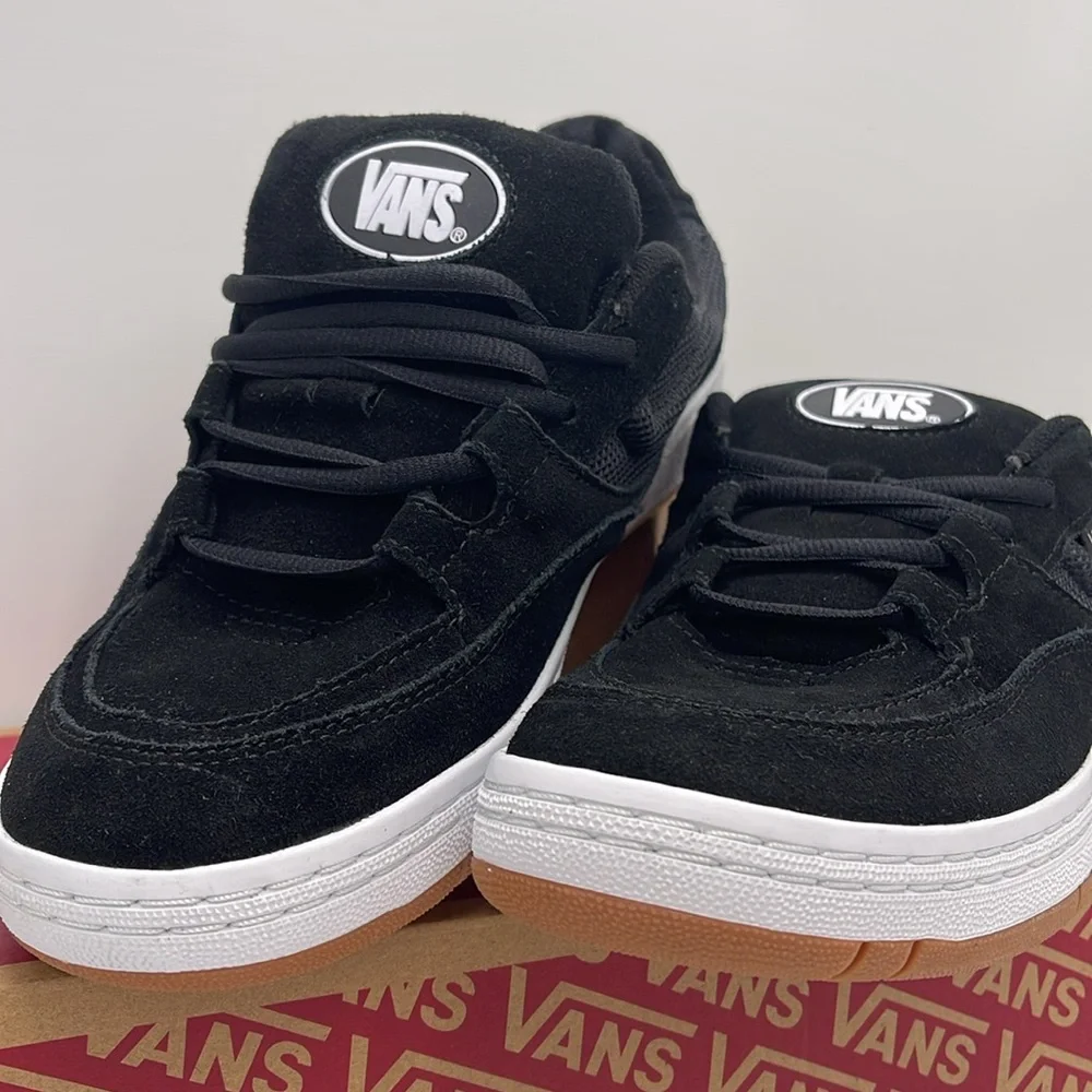 Vans Men’s Speed Ls Black/True White
VN000CTNBP6 Sneakers - Picture 5 of 16